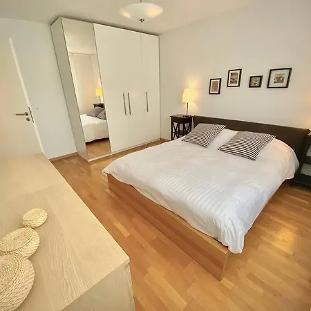 Good Location, Spacious, Comfortable And Bright!! 公寓 洛桑