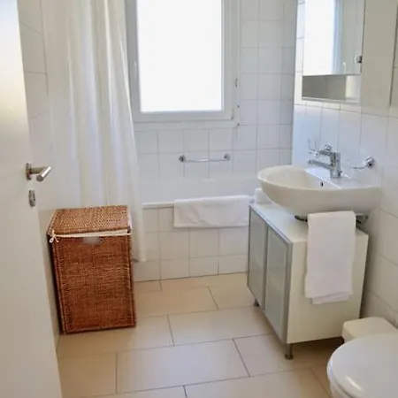Good Location, Spacious, Comfortable And Bright!!