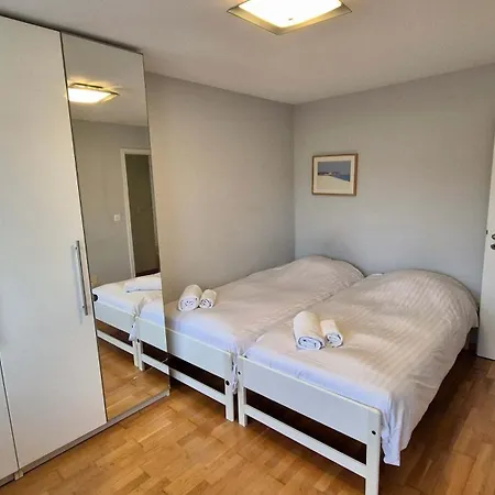 Good Location, Spacious, Comfortable And Bright!! * Lausanne