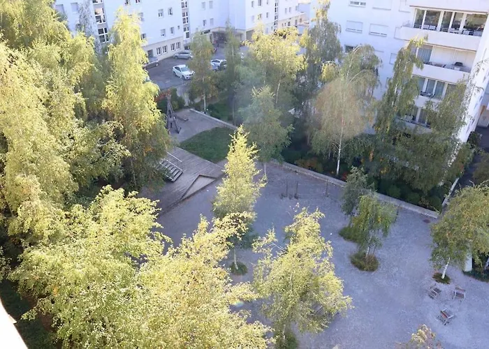 Apartmán Good Location, Spacious, Comfortable And Bright!! Лозана