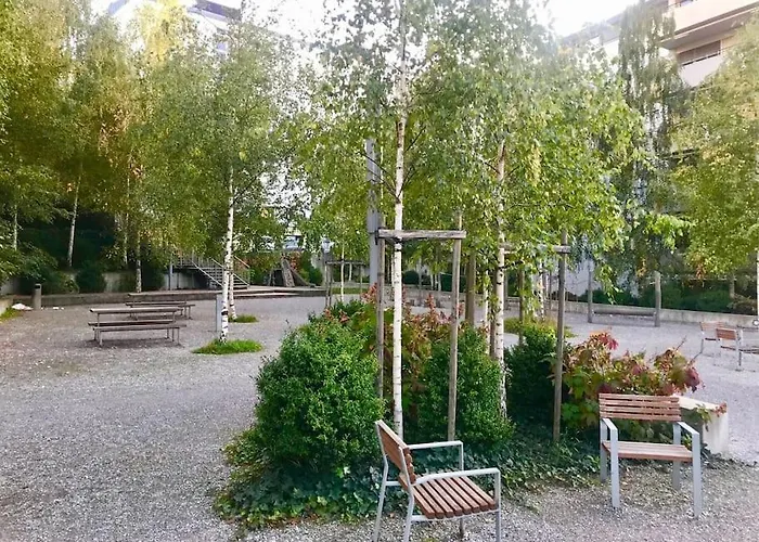 Good Location, Spacious, Comfortable And Bright!! Apartmán